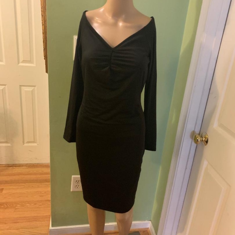 NWT TOBI FORM FITTING BLACK DRESS Medium